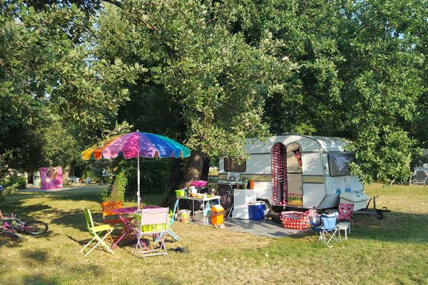 camping retro cevennes 600x400 - Camping à la ferme Cévennes