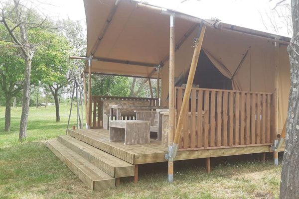 safaritent cevennes 600x400 - Glamping voor Gezinnen in de Cevennen: Luxe Safaritent Huren in Zuid-Frankrijk