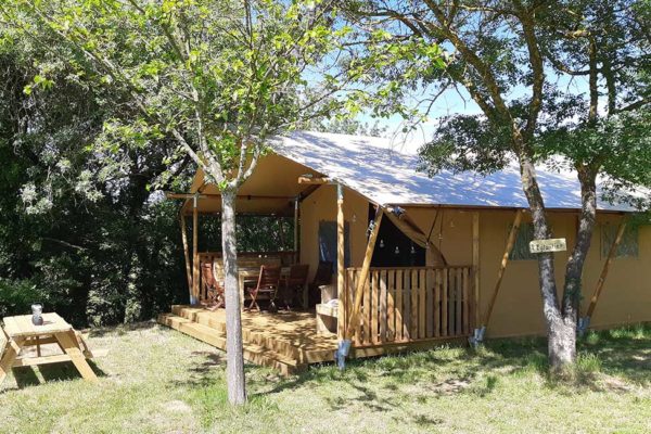 lodge safari cevennes 600x400 - Farm campsite in Cevennes