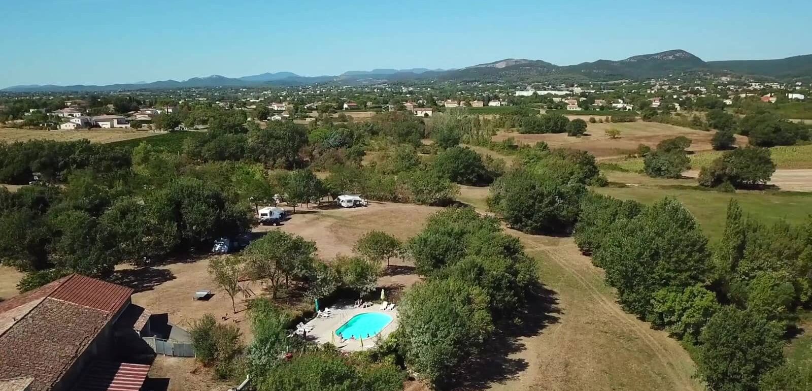 vue ciel camping nature cevennes 1600x770 - Rustieke camping in Frankrijk – Charme & natuur