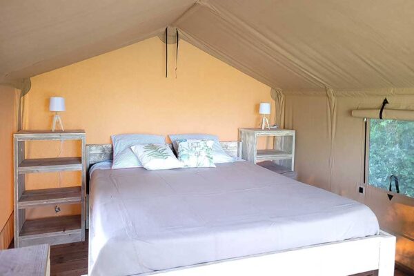 mini safari couple 600x400 - Louer une tente aménagée | Glamping couple en Cevennes