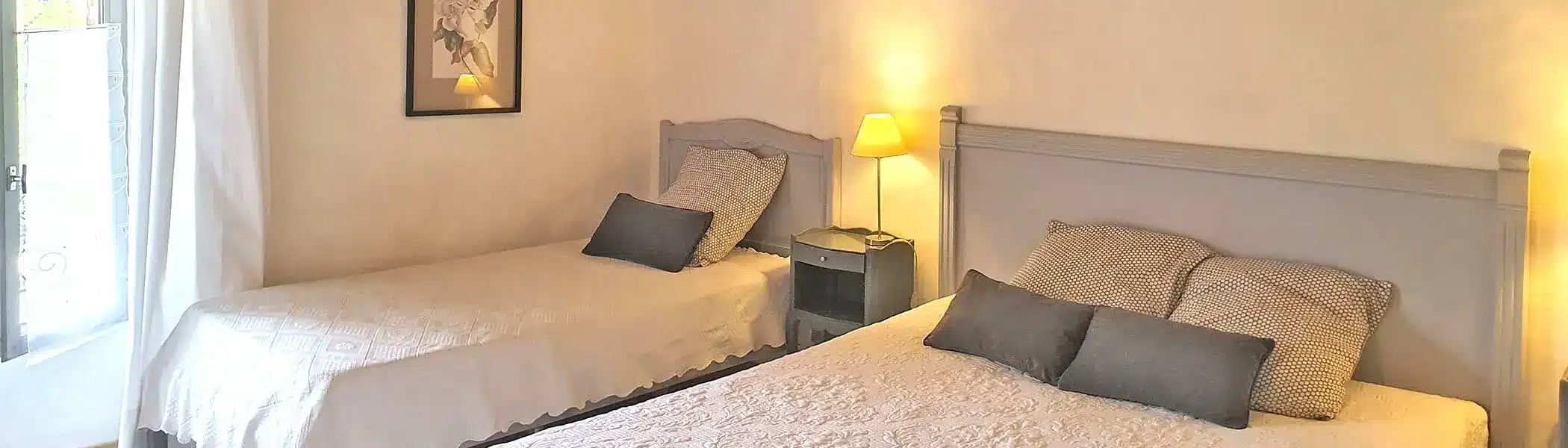 chambre hote triple cevennes 1 - Les Olives - Rustige kamer in de C&eacute;vennen met balkenplafond | B&B Mas Cauvy