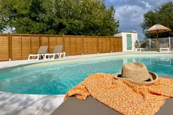 camping rural piscine 600x400 - Farm campsite in Cevennes