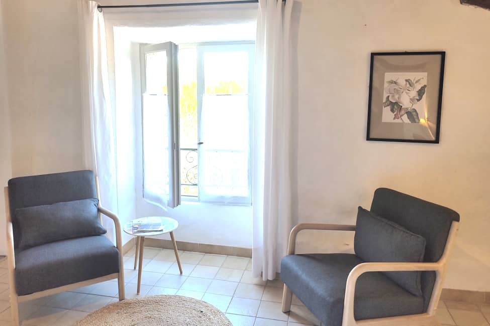 chambre hotes cevennes olives fauteuils - Rustige gastenkamer in de Cevennen &ndash; Les Olives | Mas Cauvy